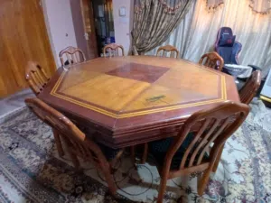 ميز طعام صاج