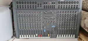 منظومة مكسر صوت SPIRIT من شركة SOUNDCRAFT الانجليزية أصلية مستعملة للبيع