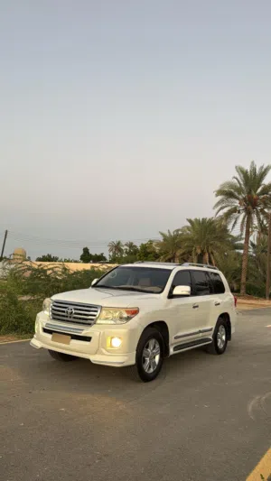 Used Toyota Land Cruiser in Al Batinah