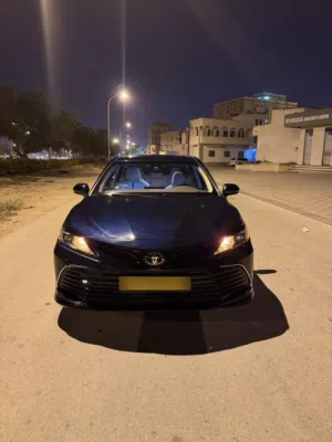 تويوتا كامري 2021 للبيع استخدام نظيف