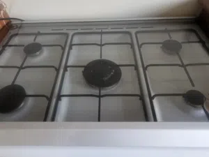 غاز مستعمل بحاله جيده للبيع