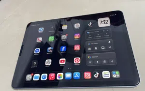 Apple Ipad air 4