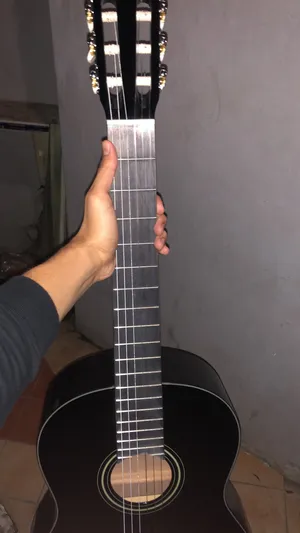 Guitars & Oud . Used2