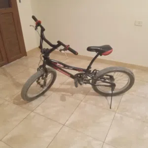 دراجه للبيع شبه جديده
