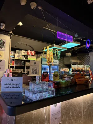 محل ترفيه وتجهيز كامل في موقع استراتيجي وحيوي