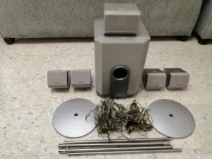 سماعات سراوند سيستم اصلي بدون جهاز التشغيل (الامبليفاير)