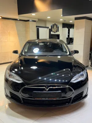 تسلا S 85 كهرباء موديل 2015 فحص كامل مالك اول بحاله الوكاله
