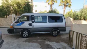 باص h100  مديل 2001 للبيع