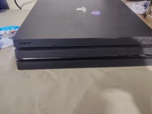 سوني 4 برو نظيف جدا معاه يدتين اصلية 100%