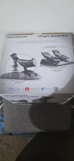 يد لألعاب الطيارات خاصه للاكس بوكس او pc شبه جديد