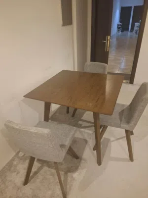 طوله طعام حاله ممتازه 3كراسي