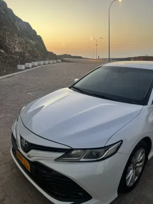 تويوتا كامري GLE للبيع 2018