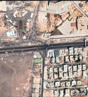 572 متر تنظيم ب علي شارع 30 علي الاشارة قرب ضاحية المدينة المنورة