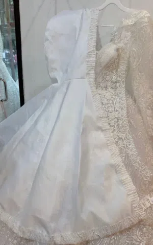 للبيع نفنوف عروس مع الكاب والطرحه النفنوف نظيف ما فيه شي