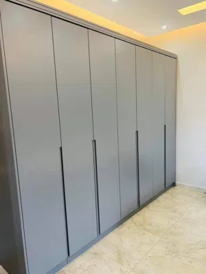 خزانة ملابس