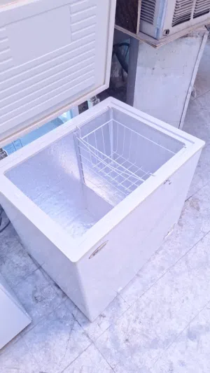 بيع فريزر ونسا الغانم مقاس 70/60سم بحاله ممتازه جدا مع التوصيل والكفاله