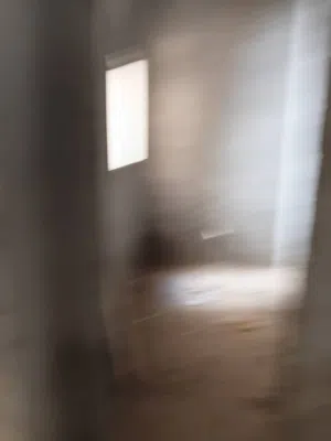 شقه للبيع نصف تشطيب