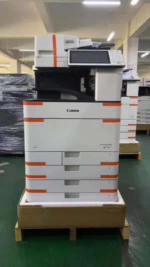 طابعات كانون موجود توصيل لجميع الامارات الطابعة مجددة ومعها ضمان سنة وصيانة وتوصيل السعر حسب الطابعة