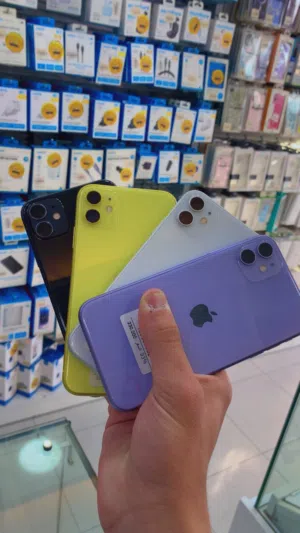 Iphone 11-128gb /مستعمل مش مفتوح ولا مطلح ومكفول ترجيع
