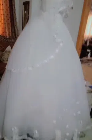 فستان زفاف