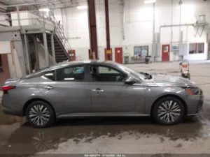 NISSAN ALTIMA SV 2023 GREY SMALL ACCIDENT,AMERICAN SPECS,VCC PAPER 1N4BL4DV1PN390946