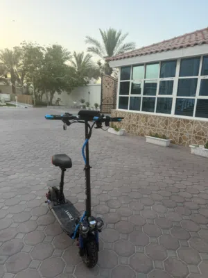 * سكوتر كهربائي CRONY بحالة ممتاز