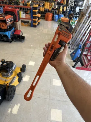 مفتاح مواسير 24 انش