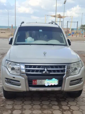 Used Mitsubishi Pajero in Abu Dhabi
