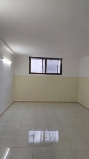 100 m2 2 Bedrooms Apartments for Rent in Zarqa Al ghweariyyeh