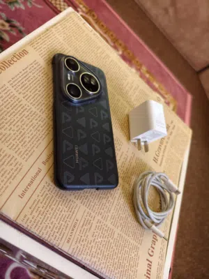 HUAWEI Pura 80 Ultra بحالة الوكالة...