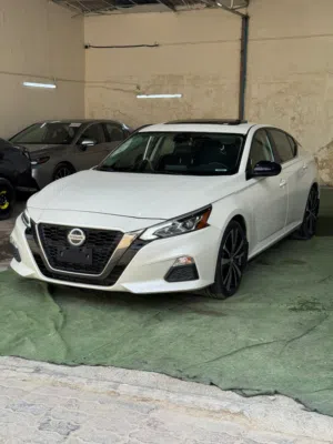 نيسان التيما 2020 SR فتحة وارد امريكا اوراق جمارك البيع بالحادث