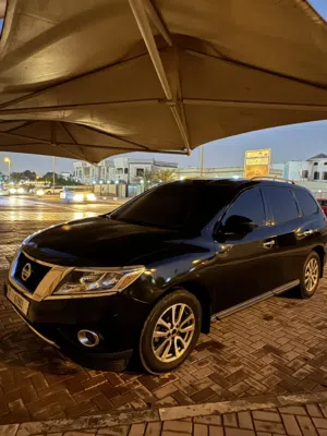 Used Nissan Pathfinder in Dubai