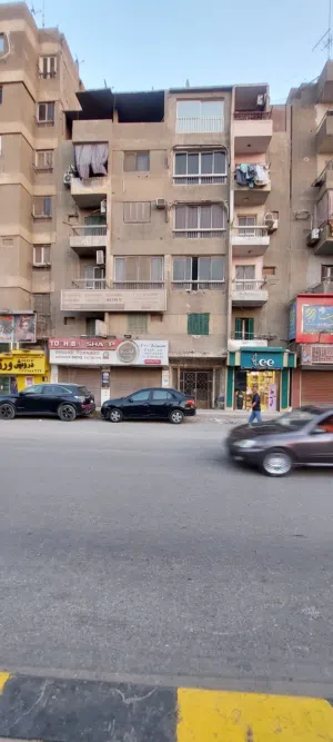 فرصة متميزة للبيع عقار واجهة بحرى على شارع الملك فيصل الرئيسى