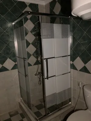 شاور بوكس جديد للبيع