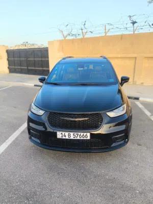 كرايسلر باسفيكا 2025 للبيع