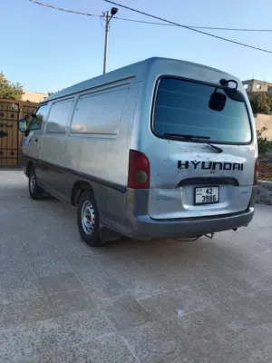 هنداي h100
