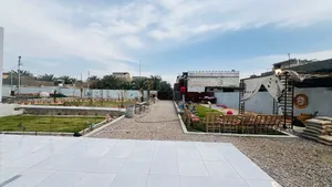 4 Bedrooms . 4 Bathrooms . 240 m20