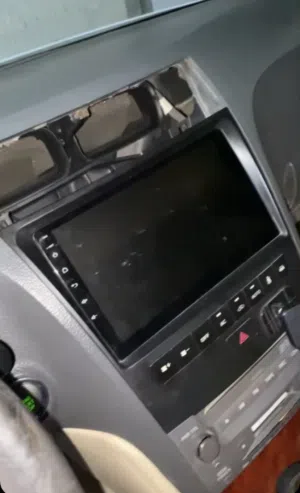 شاشة اندرويد للبيع ممتازة