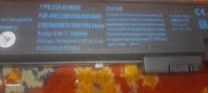 بطارية لاب توب أصلية ممتازة جديدة بالكرتونة لجهاز آسر وتصلح لبعض الأجهزة الأخرى ذات المقاس المناسب