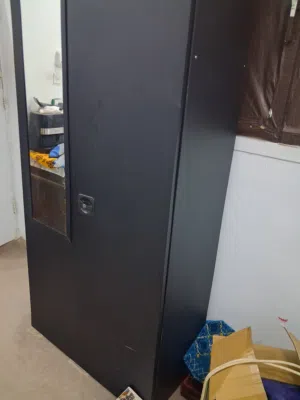 دولاب  ملابس