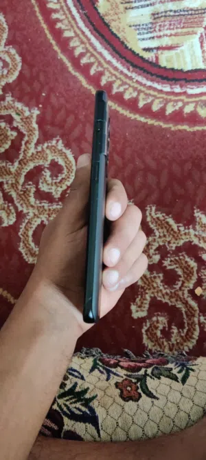 تلفون ون بلس عشرة برو 5G نظيف وكالة خالي من اي عيب أو طبعه