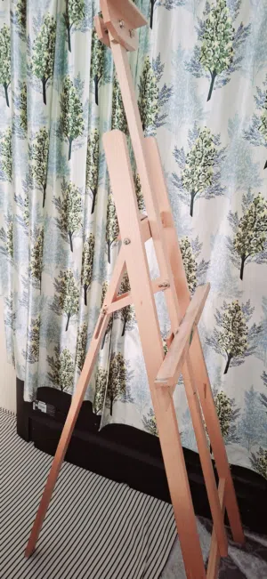 Painting Stand for Sale urgently