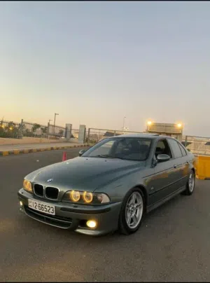 BMW 2002 520i