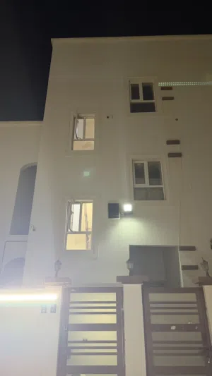 156 m2 3 Bedrooms Apartments for Rent in Muscat Al Maabilah