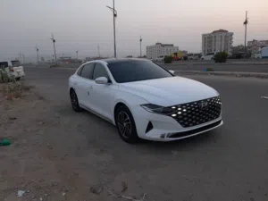 للبيع أزيرا جرانديور 2021 واارد طبلون ذكي فل كامل بدون فتحه..بضاعه وارد ماشاءالله