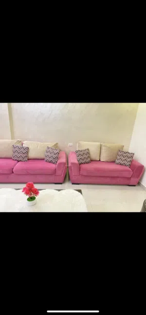 كورنر مع ثنائية من مفروشات كونوود