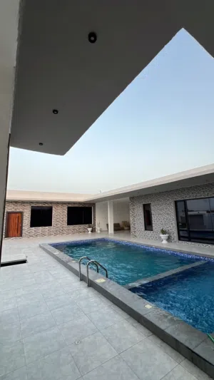 2 Bedrooms Chalet for Rent in Al Batinah Al Masnaah