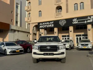 Used Toyota Land Cruiser in Muscat