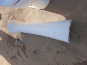 كرسي حمام و مغسلتين