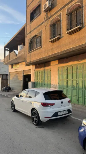 ‏سيات ‏.‏ ليون ‏.‏ 2018 ‏.‏ مستعمل‏0